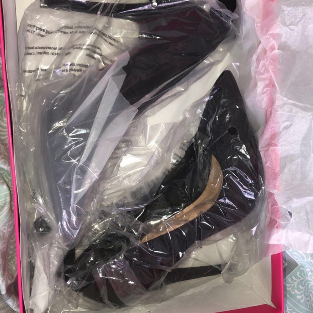 Shoe Dazzle pumps for sale !!! - Picture 3 of 4